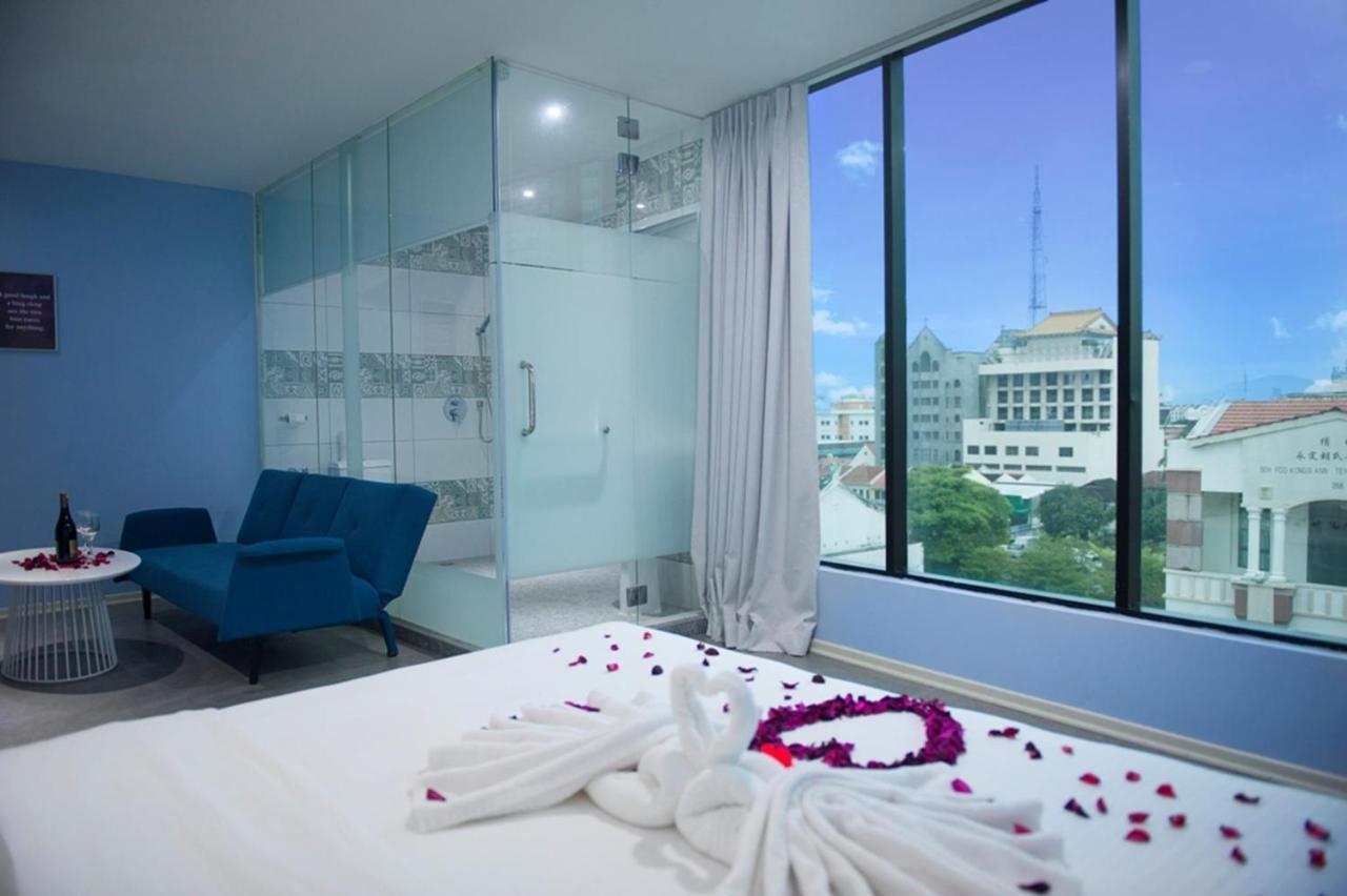 Apple Hotel Penang Джордж Таун Екстериор снимка