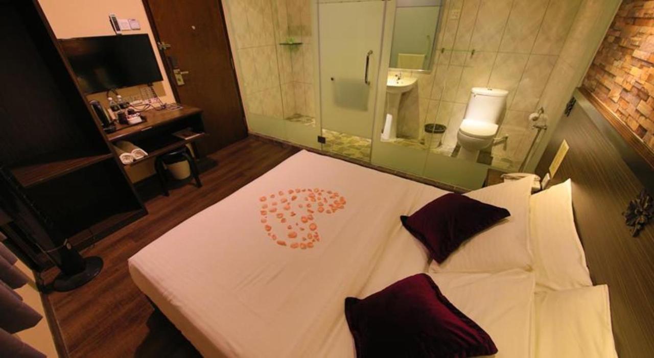 Apple Hotel Penang Джордж Таун Екстериор снимка