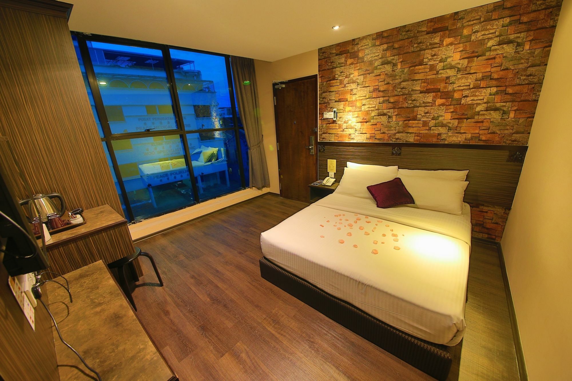 Apple Hotel Penang Джордж Таун Екстериор снимка